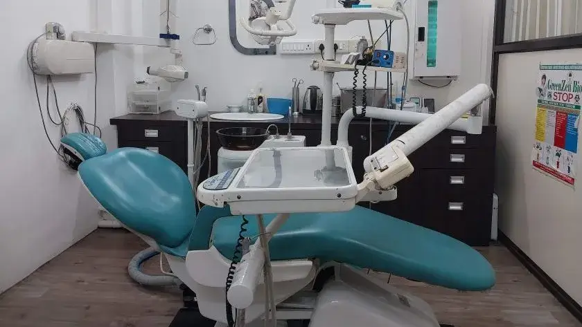 Dr Agarwals Clinic Dental Room